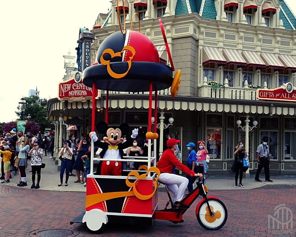 disneyland paris parade mickey