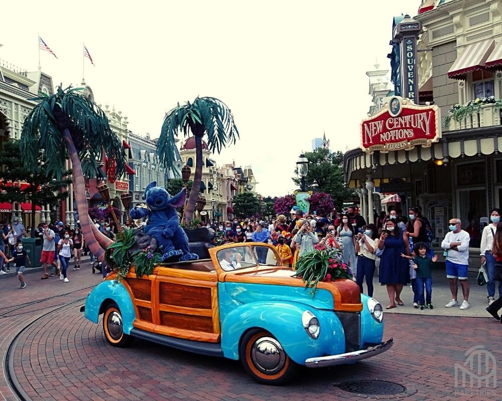 disneyland paris parade stitch