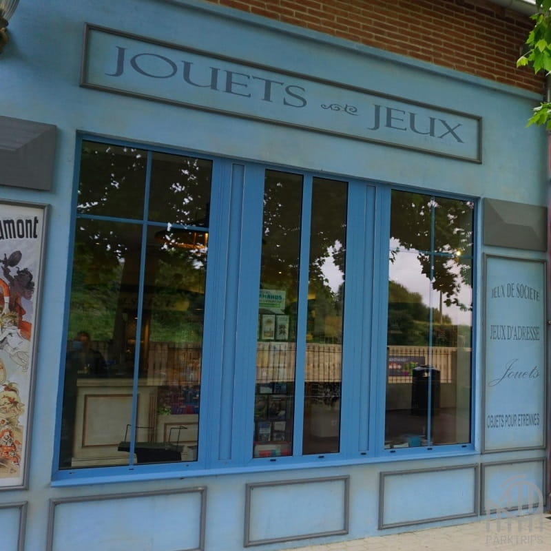 Façade à l'entrée du parc d'attractions Festyland