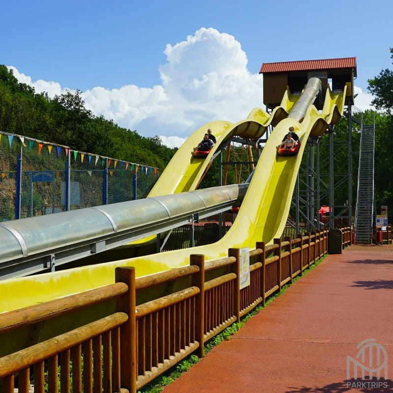 Toboggans au Parc de la Vallée