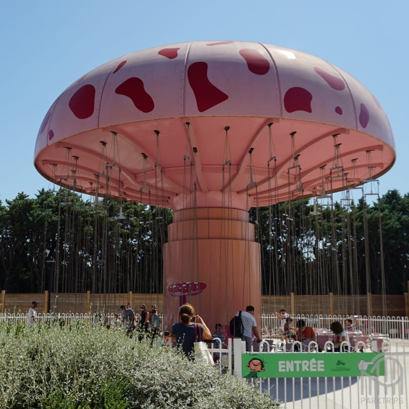 Chaises volantes au Parc Spirou Provence