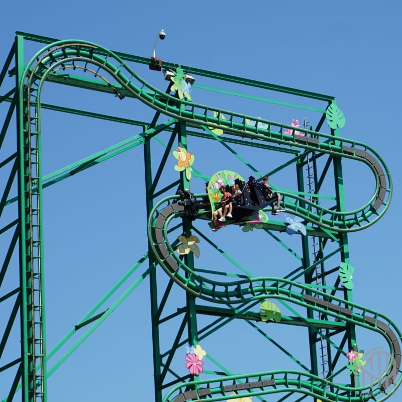 Montagne russe verticale Roller Ball, Nid des Marsupilamis au Parc Spirou Provence