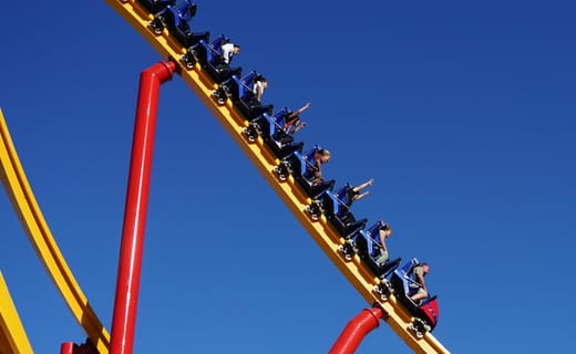 Le 2ème parc du voyage, Six Flags Magic Moutain, le parc avec le plus de montagnes russes au monde
