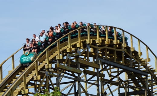 On teste le nouveau Tonnerre 2 Zeus au Parc Astérix